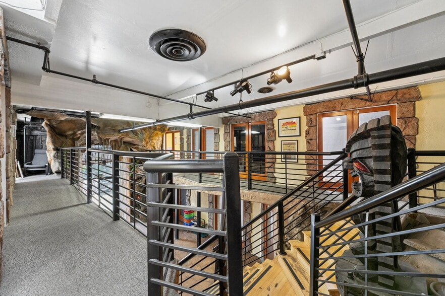 More Photos Of 825-829 27th Ave, Oakland Manufacturing For Sale