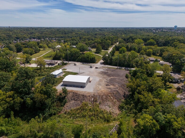 More Photos Of 1455 SE County Road AA, Blue Springs Warehouse For Sale