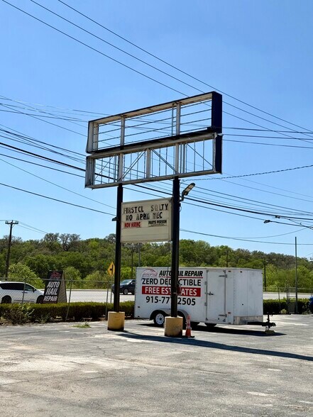 More Photos Of 10219 Culebra Rd, San Antonio Auto Repair For Lease