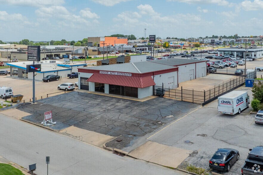 More Photos Of 7682 E 46th Pl, Tulsa Auto Dealership For Lease