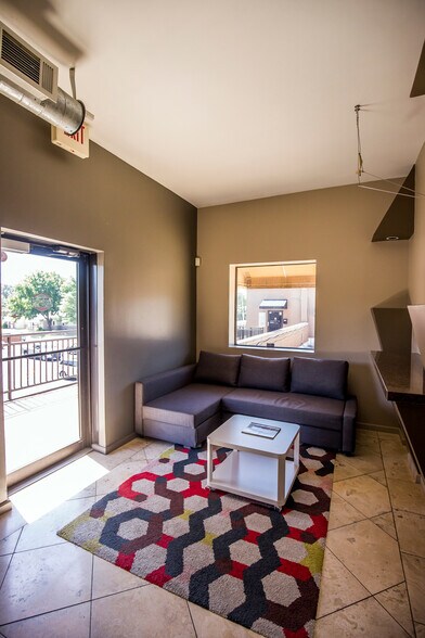 More Photos Of 3741 S Peoria Ave, Tulsa Coworking Space