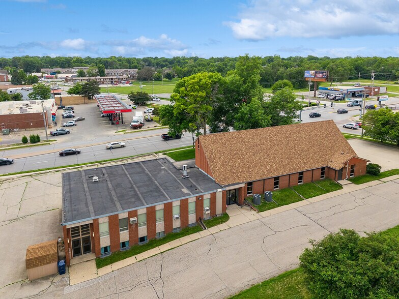 More Photos Of 4323 Douglas Ave, Des Moines Religious Facility For Sale