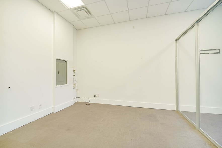 More Photos Of 4763-4789 Yonge St, Toronto Office Residential For Sale