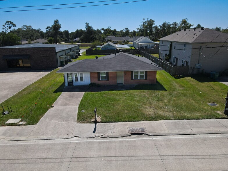 Primary Photo Of 419 Cypress St, Sulphur Office For Sale