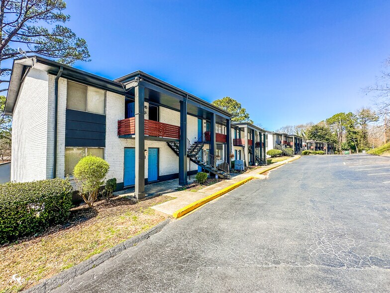 More Photos Of 4663 Waldrop Dr, Forest Park Apartments For Sale