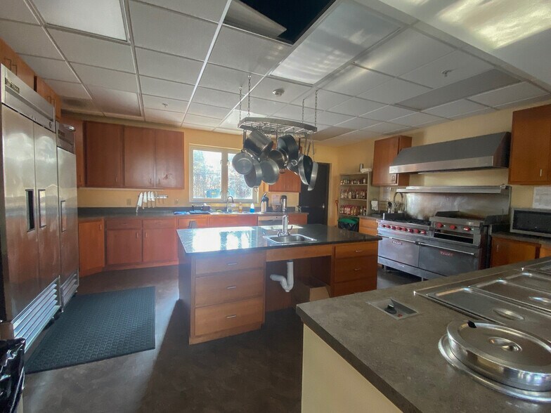 More Photos Of 2171 Sandy Dr, State College Flex For Lease