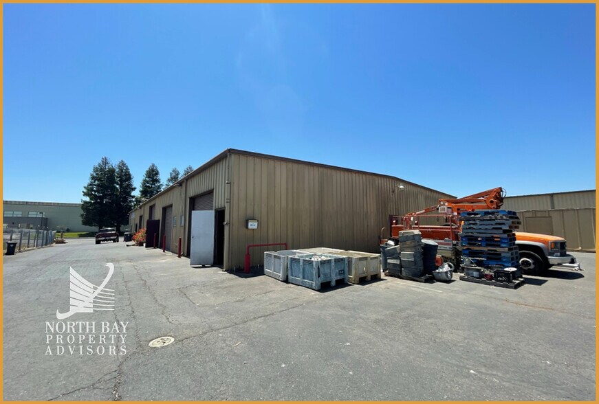 More Photos Of 978 Kaiser Rd, Napa Warehouse For Sale