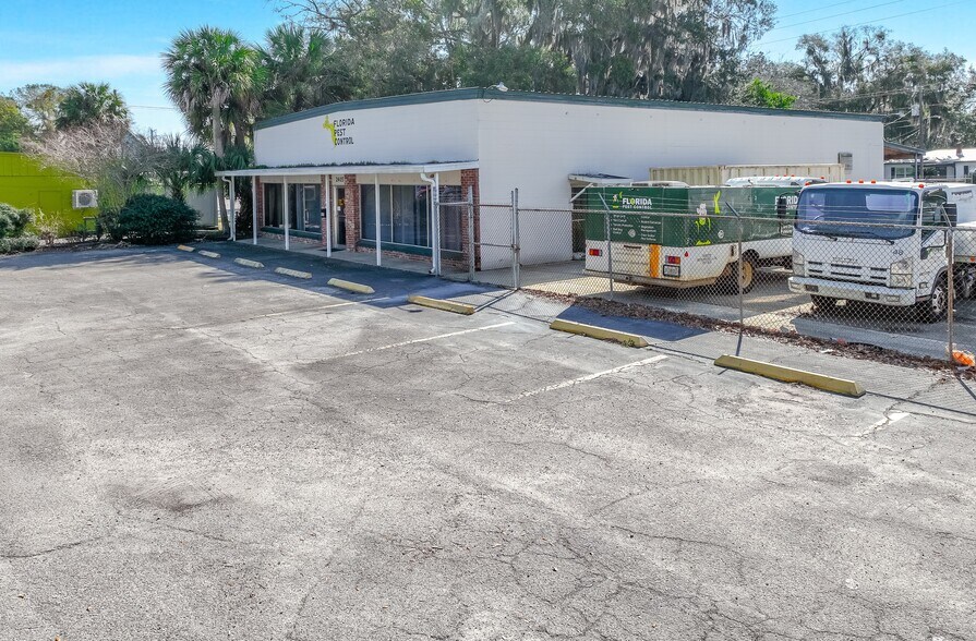 More Photos Of 2405 Crill Ave, Palatka Office For Sale