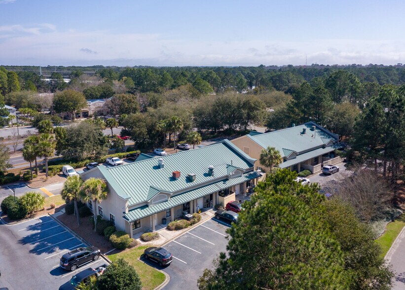 More Photos Of 4376 Bluffton Pky, Bluffton Freestanding For Sale