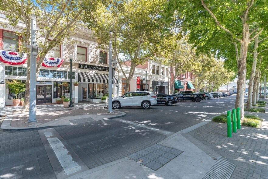 More Photos Of 23 E 6th St, Tracy Office For Sale