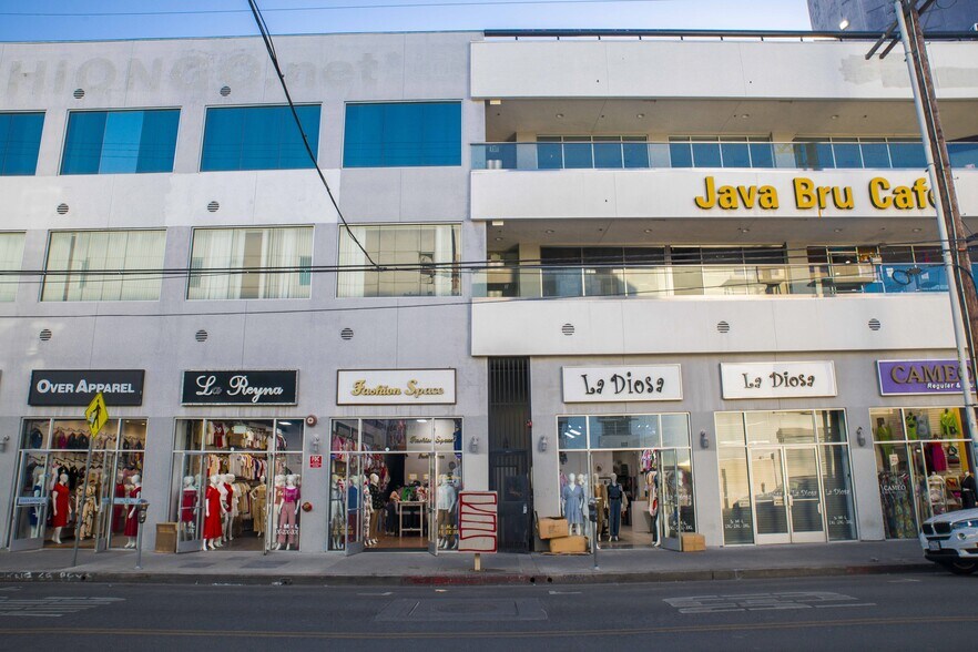 More Photos Of 726 E 12th St, Los Angeles Freestanding For Lease