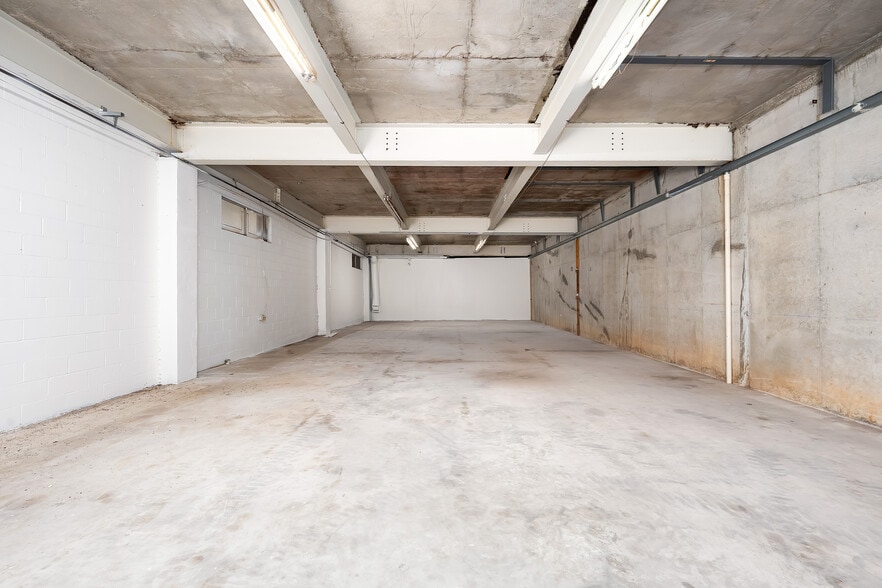 More Photos Of 1833 Alton Rd, Birmingham Unknown For Lease