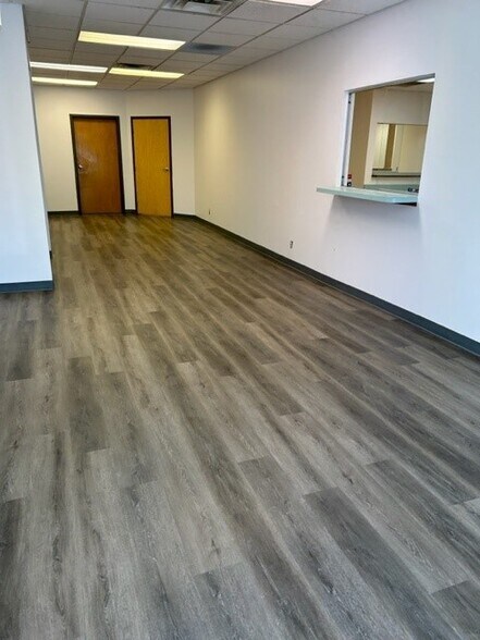 More Photos Of 5500-5518 Nike Dr, Hilliard Office For Sale