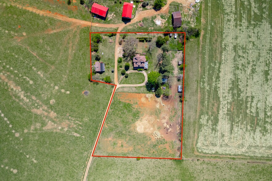 More Photos Of 2416 Lowesville Rd, Amherst Hospitality For Sale