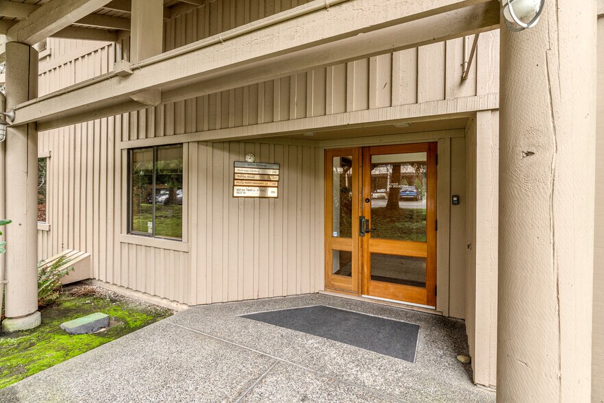 More Photos Of 12509 NE Bel Red Rd, Bellevue Office For Sale