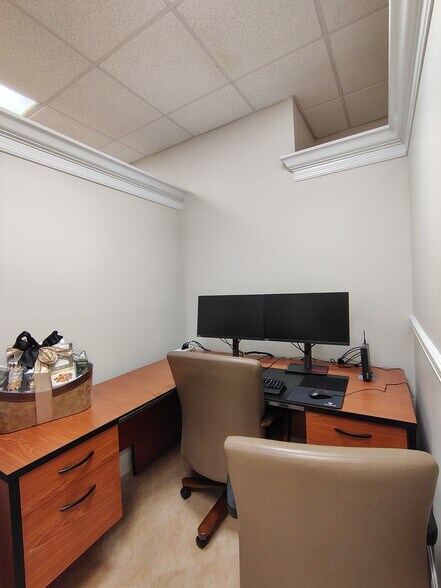 More Photos Of 5491 N University Dr, Coral Springs Office For Lease
