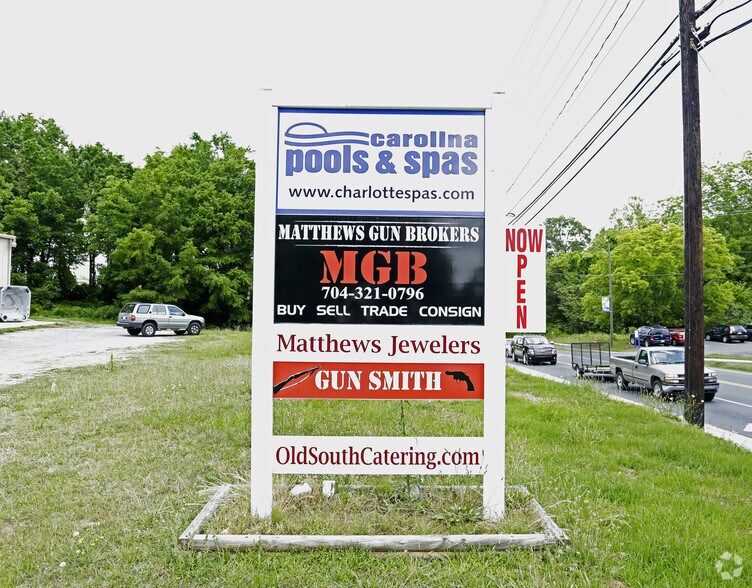 More Photos Of 100 W Matthews St, Matthews Warehouse For Lease