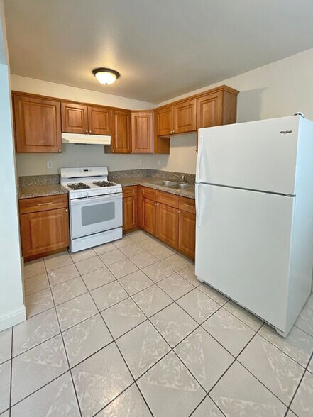 More Photos Of 1312 T St, Sacramento Apartments For Sale