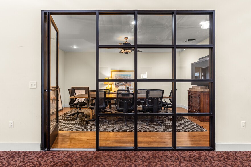 More Photos Of 102 Raley Blvd, Chico Flex For Sale