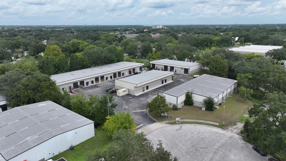 More Photos Of 1700-1708 Kelley Ave, Kissimmee Warehouse For Lease