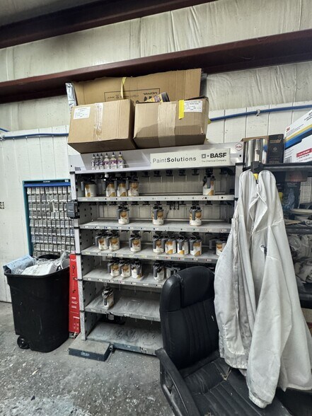 More Photos Of 103 Mabee Ave, Monteagle Industrial For Sale