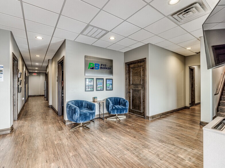 More Photos Of 209 NW 132nd St, Oklahoma City Industrial For Sale