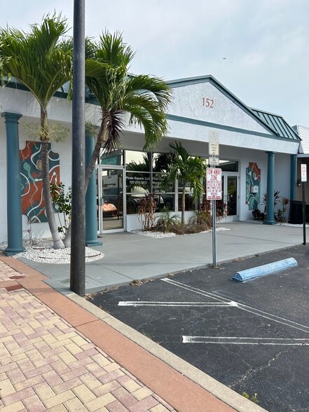 More Photos Of 152 107th Ave, Treasure Island Storefront Retail Residential For Lease