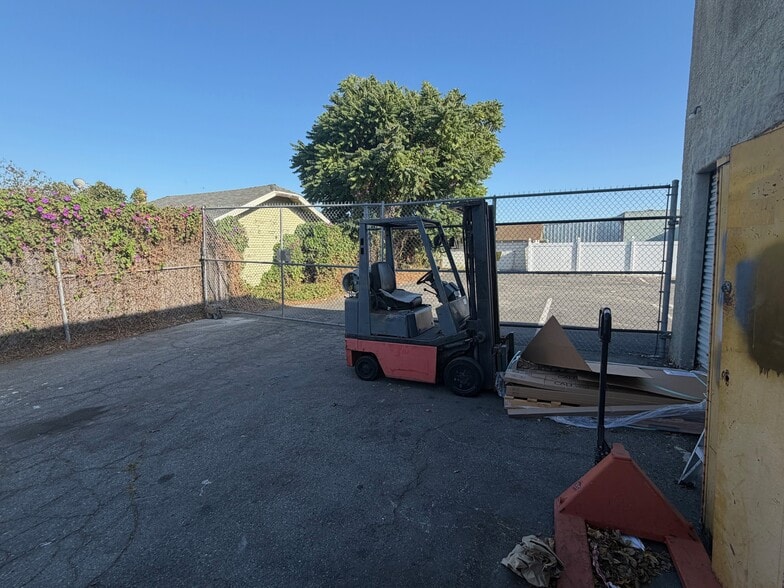 More Photos Of 24632 Narbonne Ave, Lomita Storefront For Sale