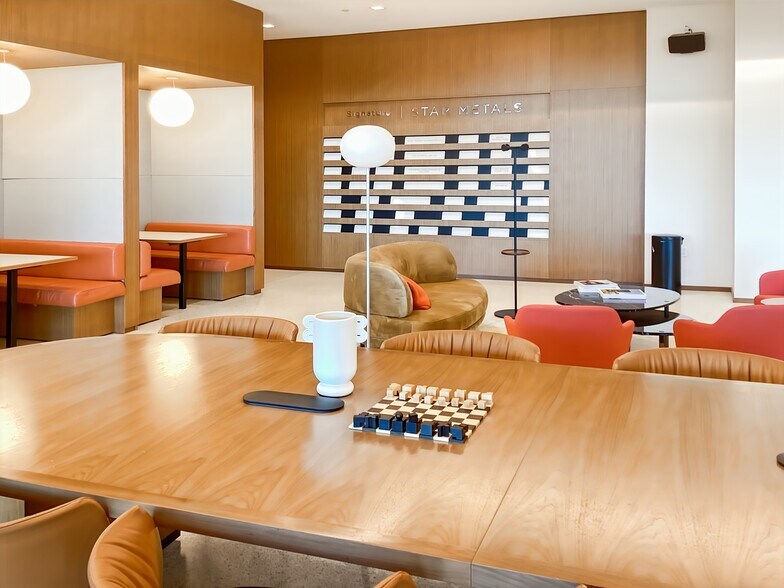 More Photos Of 1055 Howell Mill Rd, Atlanta Office For Lease