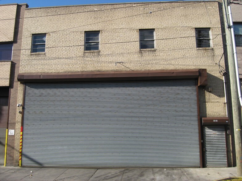 More Photos Of 16737 Porter Rd, Jamaica Warehouse For Lease