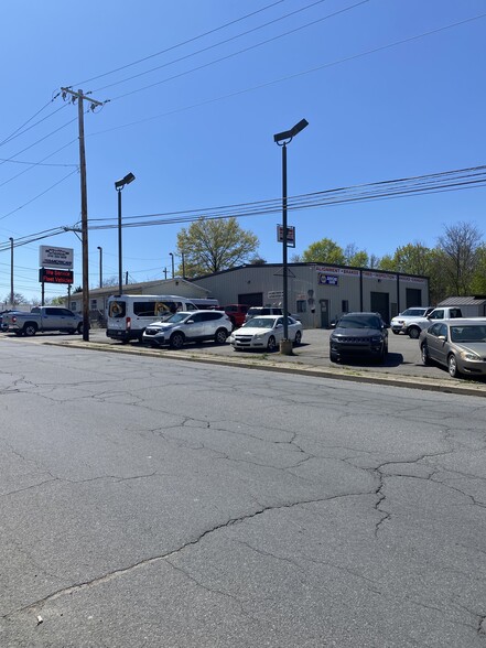 Primary Photo Of 236-240 Railroad Ave, Scranton Warehouse For Sale