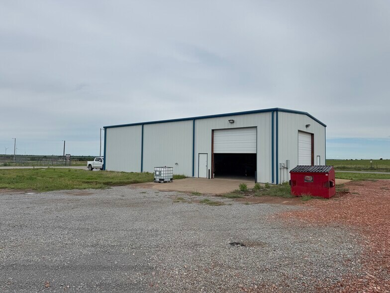 More Photos Of 201 Airport Road, Hinton Flex For Sale