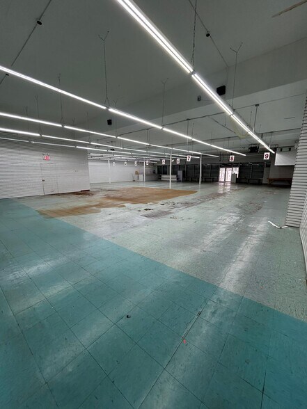 More Photos Of 3315-3323 Avenue H, Brooklyn Supermarket For Lease