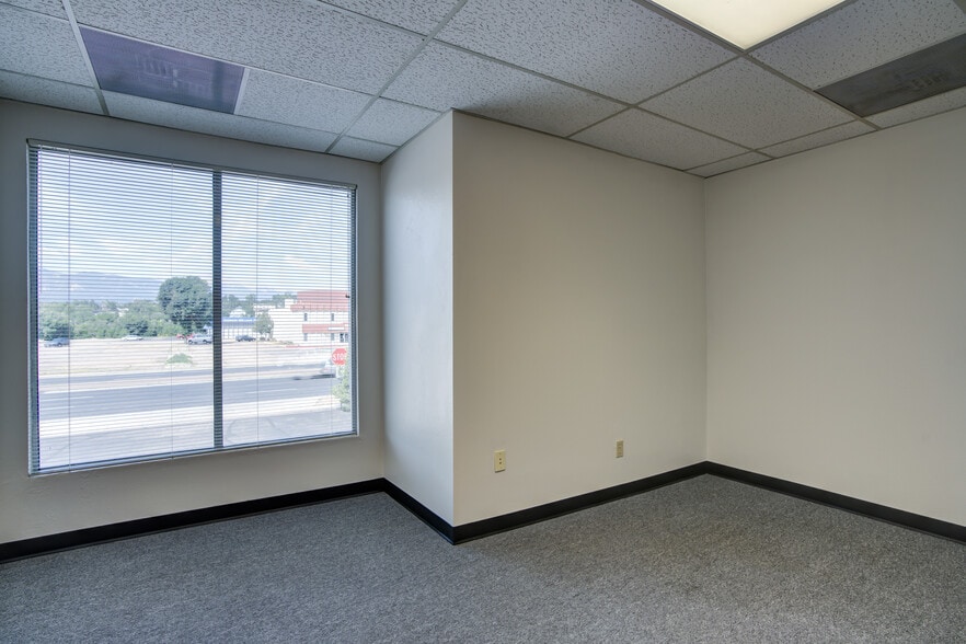 More Photos Of 225 S Academy Blvd, Colorado Springs Office For Sale
