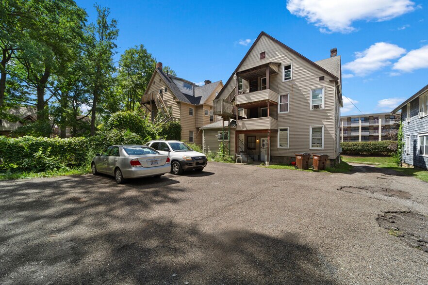 More Photos Of 51 Cotter Ave, Akron Apartments For Sale