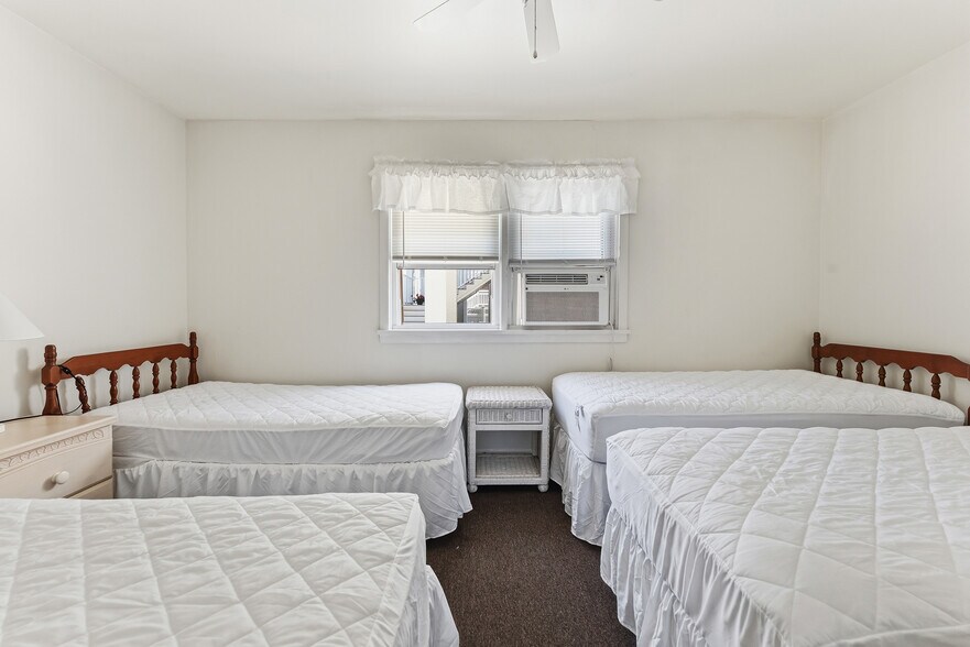 More Photos Of 3710 Landis Ave, Sea Isle City Freestanding For Sale