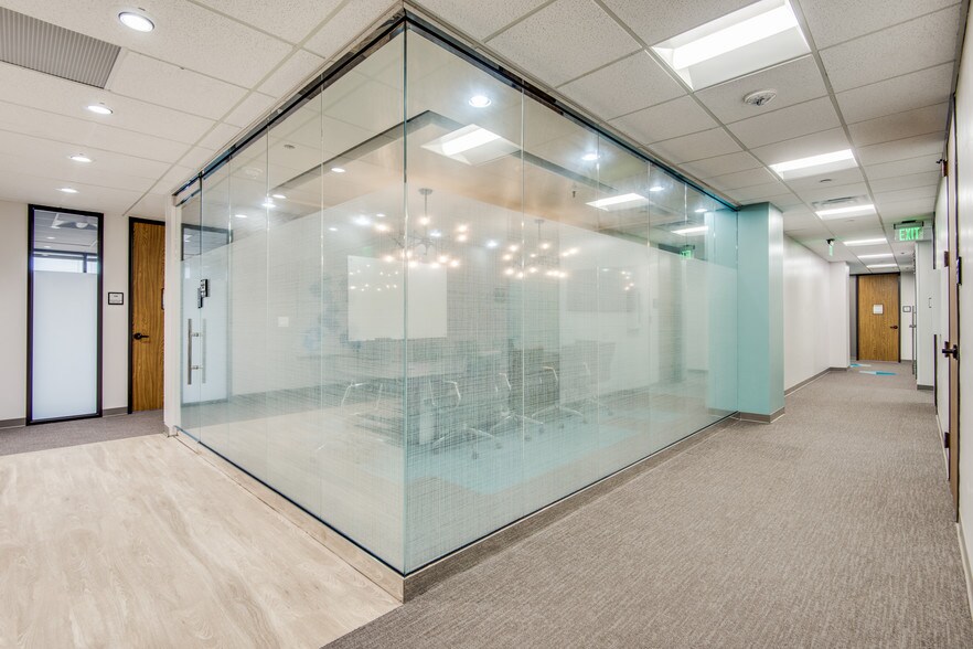 More Photos Of 4101 McEwen Rd, Dallas Office For Lease