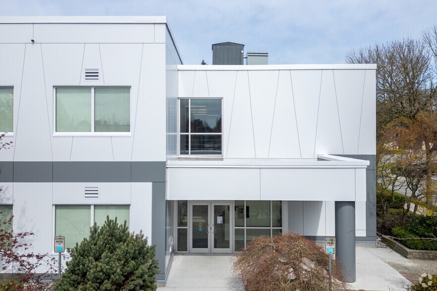 More Photos Of 8899 Odlin Cres, Richmond Office For Lease