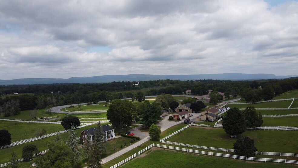 More Photos Of 261 Bullville Rd, Montgomery Horse Stables For Sale
