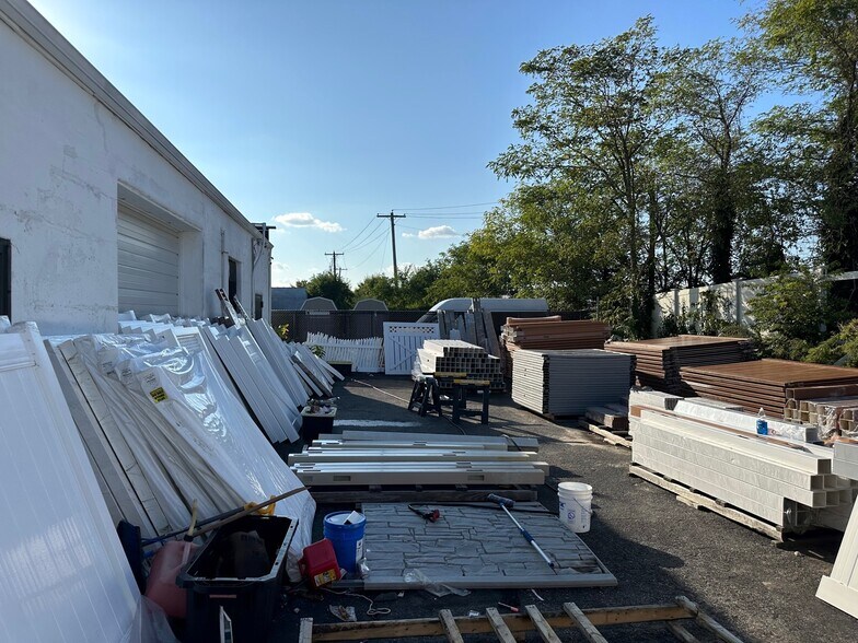 More Photos Of 107 Milbar Blvd, Farmingdale Warehouse For Sale