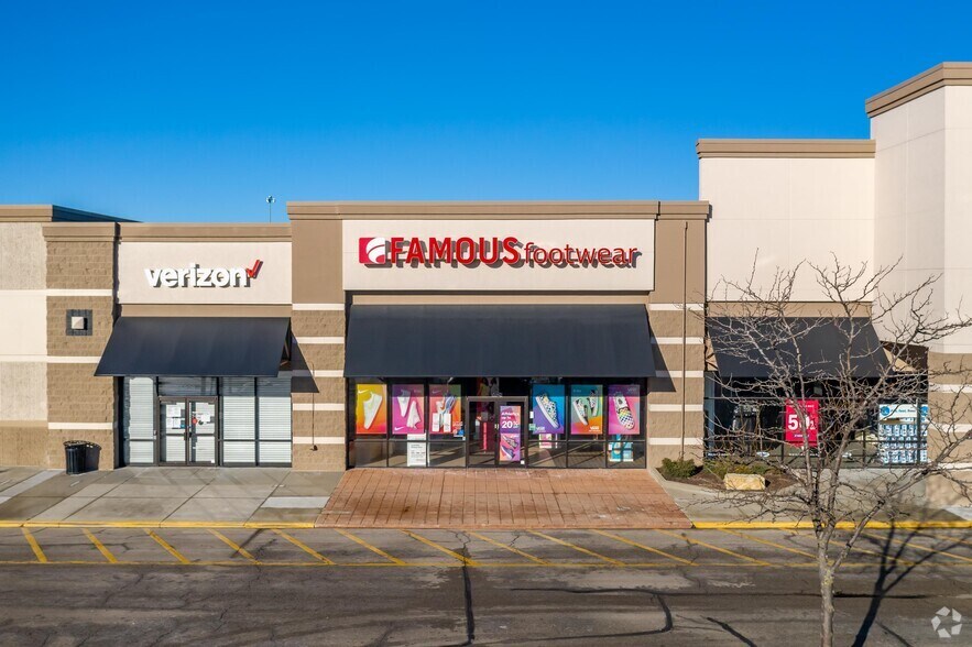 More Photos Of 5710-5840 Antioch Rd, Merriam Unknown For Lease