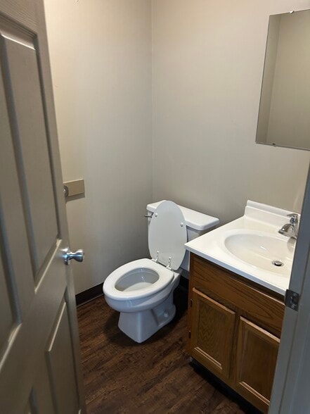 More Photos Of 9125-9181 N Dixie Dr, Dayton Unknown For Lease