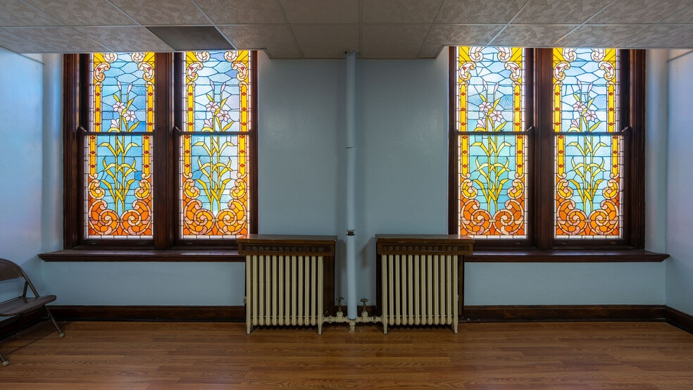 More Photos Of 12 W 5th St, Covington Religious Facility For Sale