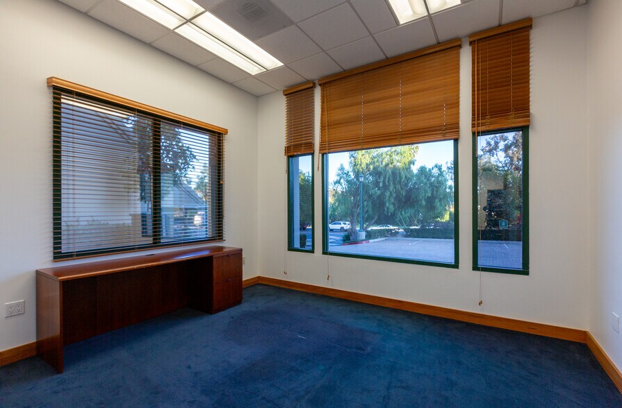 More Photos Of 27345 Ortega Hwy, San Juan Capistrano Office For Lease