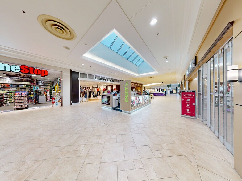 More Photos Of 1500 Fisher St, North Bay General Retail For Lease