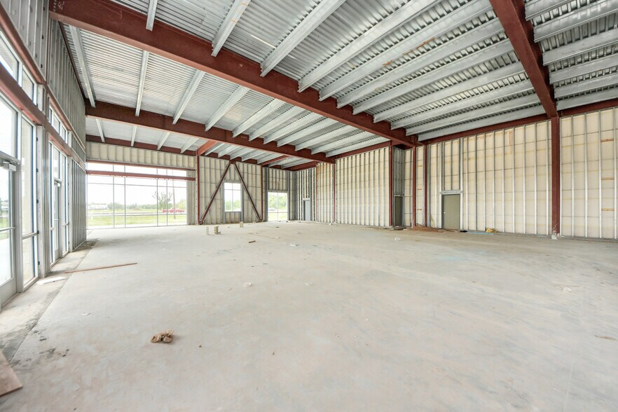 More Photos Of 440 Crown Garden Trail, Sugar Land Freestanding For Lease