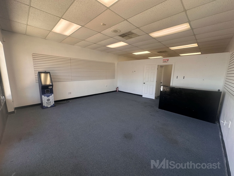 More Photos Of 10000-10040 SE US-1 Hwy, Port Saint Lucie Unknown For Lease