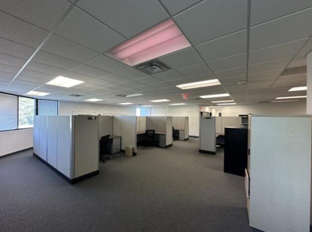 More Photos Of 5160 Lad Land Dr, Fredericksburg Warehouse For Lease