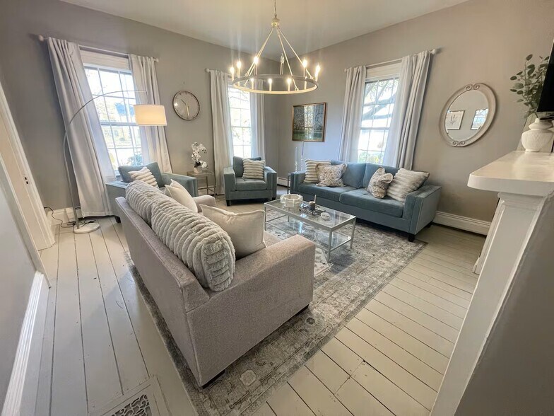 More Photos Of 259 Main St S, Woodbury Apartments For Lease