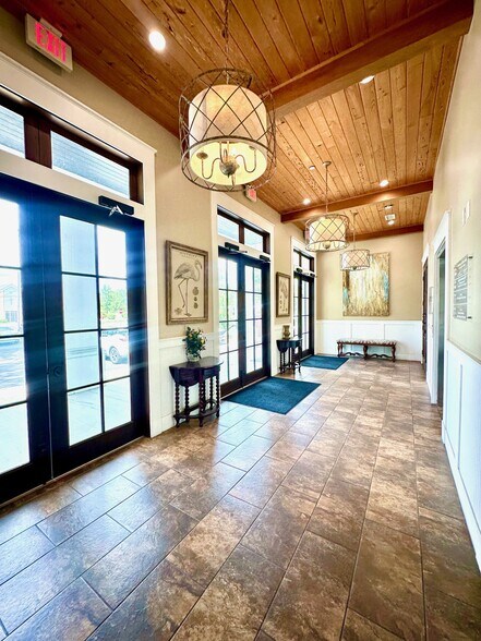 More Photos Of 4357 Lafayette St, Marianna Medical For Sale